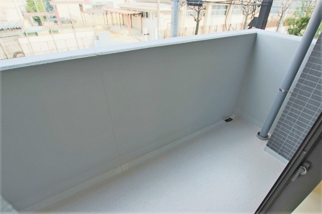 グランツ鶴見のバルコニー