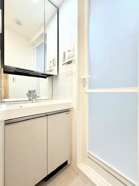 アジールコート町屋の洗面所