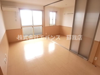 【居間・リビング】 | グランシップ蘇我 | リビングです