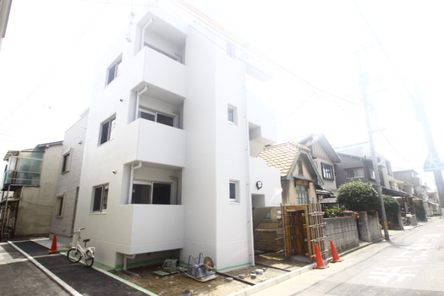 アイランドビル１６の外観