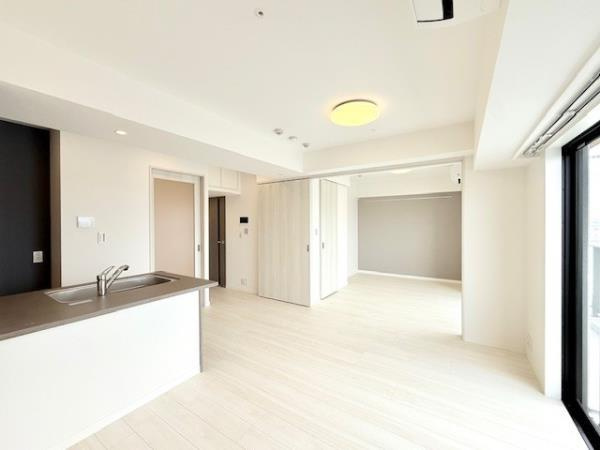 アジールコート町屋の居間・リビング