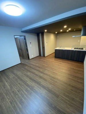 【居間・リビング】 | 向山ガーデンレジデンス | 明るい洋室！