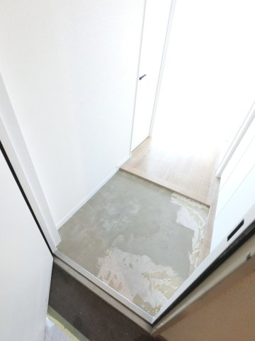 白樺フラッツの玄関