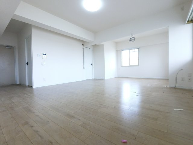 白樺フラッツの居間・リビング