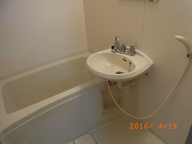 コトー西が丘の浴室