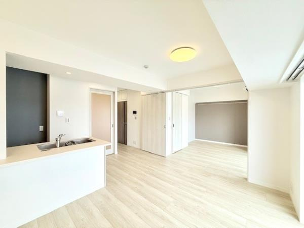 アジールコート町屋の居間・リビング