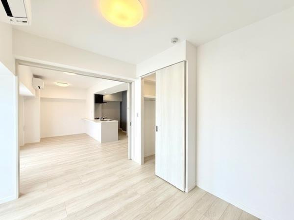 アジールコート町屋の居間・リビング