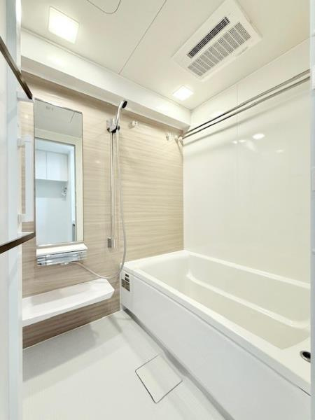 アジールコート町屋の浴室