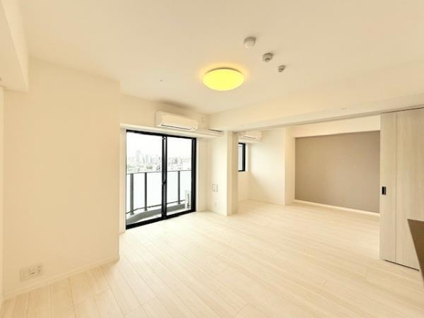 アジールコート町屋の居間・リビング