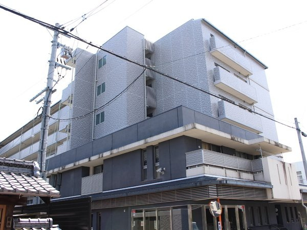 エスリード守山今宿の外観