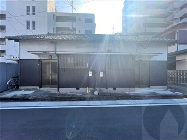 近藤貸家のエントランス