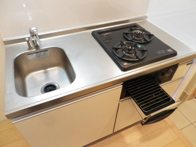 【キッチン】 | メゾン・ブルー | コンパクトなキッチンで掃除もラクラク