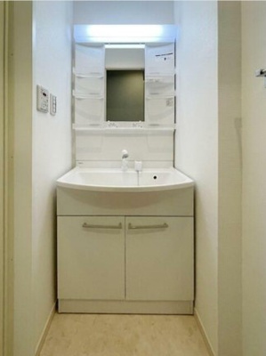 【独立洗面台】 | オレンジハウス | 嬉しい独立洗面台付き。