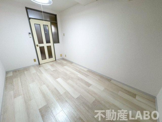 アベニュー西住之江の居間・リビング