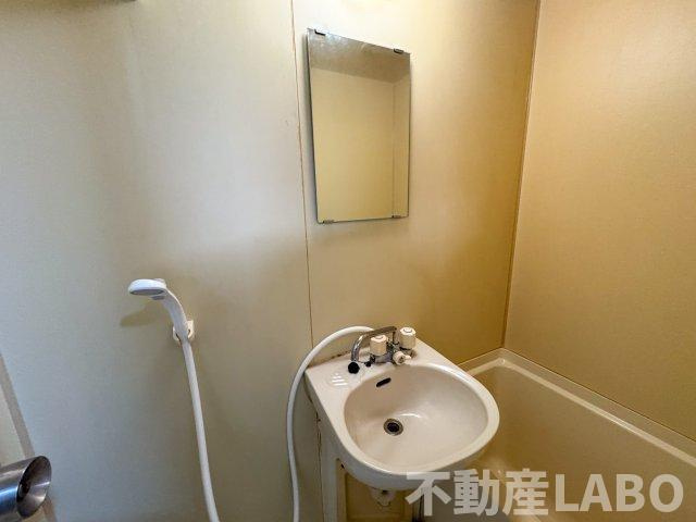 アベニュー西住之江の洗面所