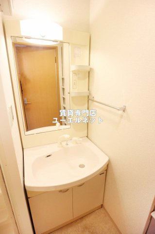 【独立洗面台】 | エルセレーノ吹田 | 清潔感ある独立洗面台で毎日気持ちよく♪