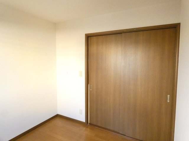 ＩＮ　ＦＵＭＩＺＯＮＯ（インフミゾノ）の洋室