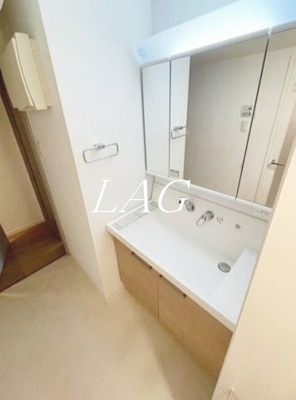 【洗面所】 | ヴォーガコルテ西小山 | 洗面台です。