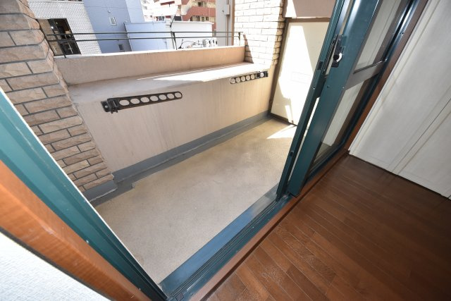 ゼフェロス南堀江のバルコニー