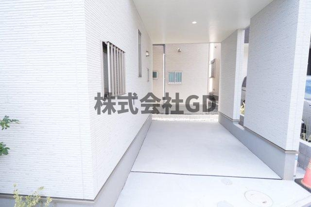 高槻市昭和台町D号棟の駐車場|駐車スペース完備