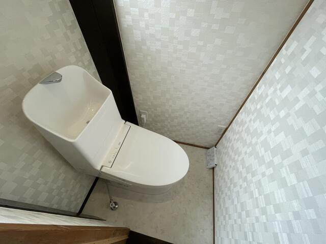 六実七丁目貸家のトイレ