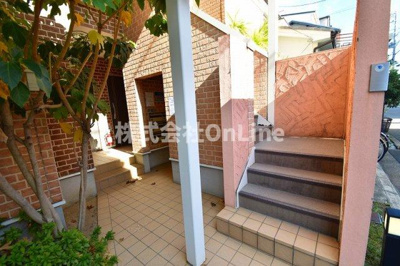 【エントランス】 | エストレヤ荒川