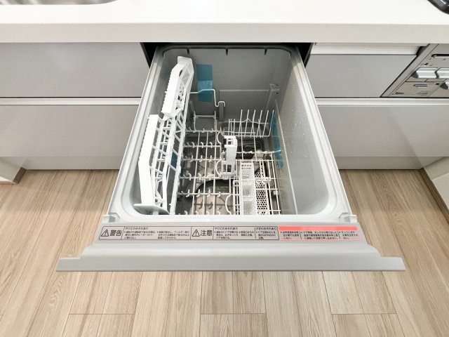 新築デザイナーズ住宅　全3棟　横浜市西区東久保町のキッチン|コンパクトなキッチンで掃除もラクラク