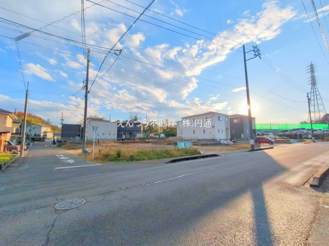 グラファーレ品野町6期2棟の前面道路含む現地写真