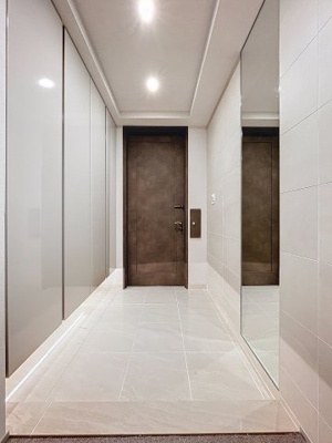 【玄関】 | アルカサル目黒花房山 | 月額管理料無料！賃貸管理はアブレイズパートナーズにお任せを！