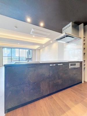 【キッチン】 | アルカサル目黒花房山 | ★システムキッチンでお料理も楽々です！★