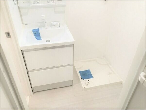 ロジュマン・ユイットの洗面所|脱衣スペースもあります