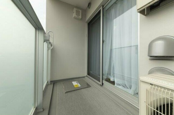 【バルコニー】