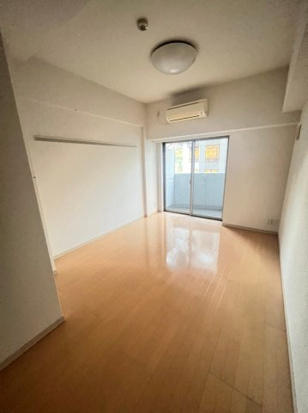 台東区松が谷４丁目の賃貸マンションの居間・リビング