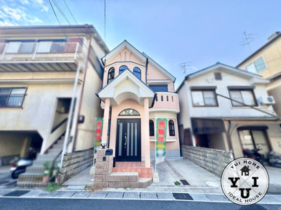 【外観】 | 宇治市木幡御園　中古戸建 | 最寄り駅はJR『六地蔵駅』、地下鉄『六地蔵駅』徒歩7分です。京阪『六地蔵駅』へも徒歩11分でアクセスが可能で通勤通学に便利です。