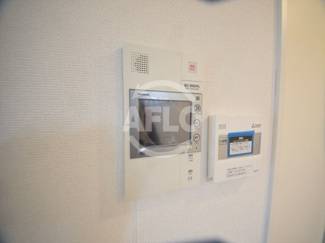 【セキュリティ】 | セレニテ桜川駅前プリエ | セレニテ桜川駅前プリエ　TVモニター付きインターホン