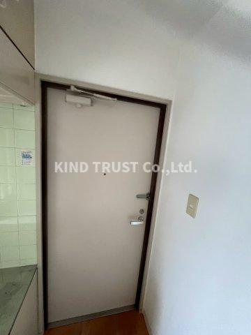 ロイヤル西梅田の玄関|玄関です