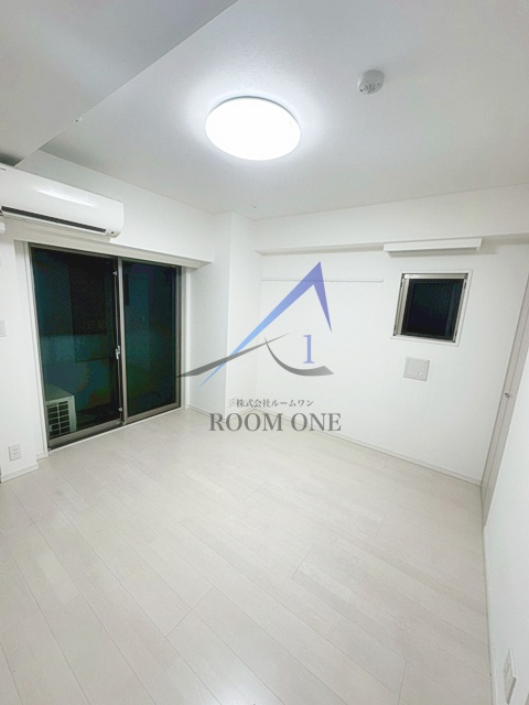 スカイコート清澄庭園の居間・リビング|洋室のお部屋です。