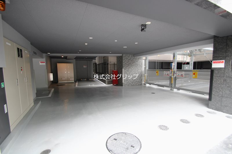 RELUXIA TERRACE 横濱吉野町の駐車場