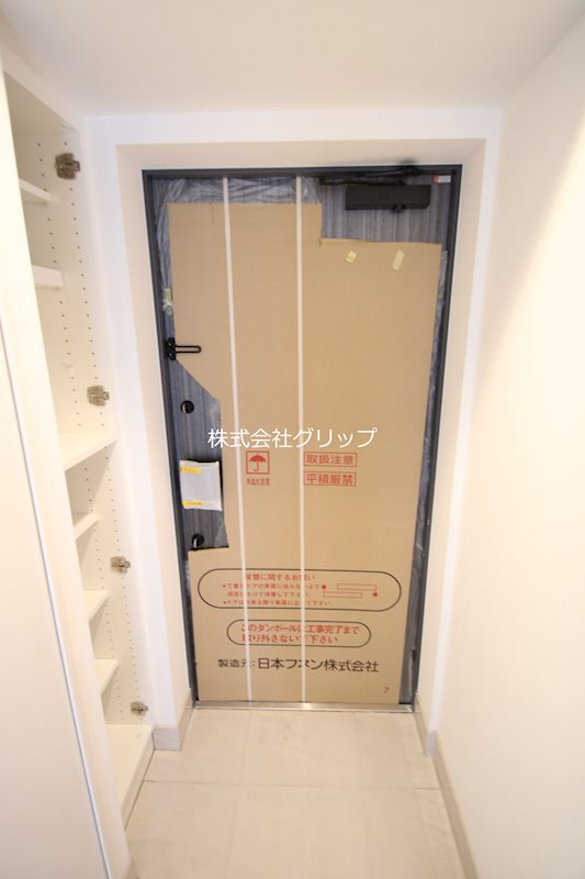 RELUXIA TERRACE 横濱吉野町の玄関