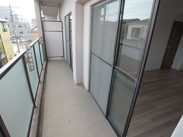 ベル・アエフのバルコニー|南向き日当たりの良いバルコニー