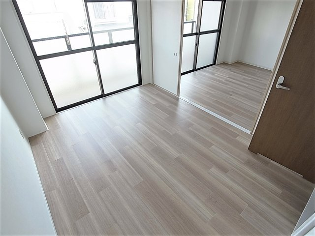 ベル・アエフの洋室|６帖の洋室とつなげて１５．６帖の空間へ