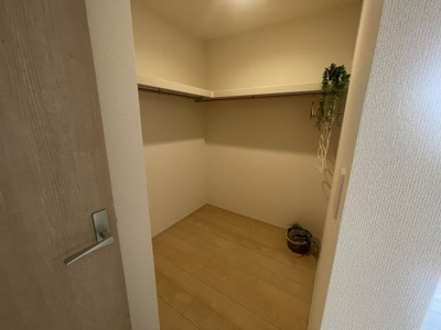 【収納】 | 八重瀬町与座（全6棟）2・3・4・6号棟 | 6号棟　洋室7.5帖＋WIC付き♪