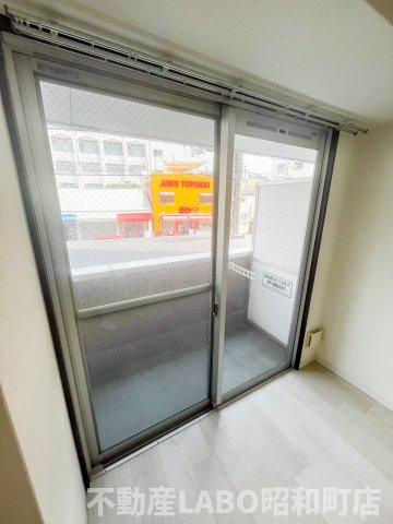 グランパシフィック鶴橋のバルコニー