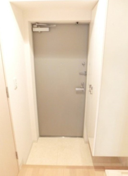 ステラメゾン荻窪の玄関