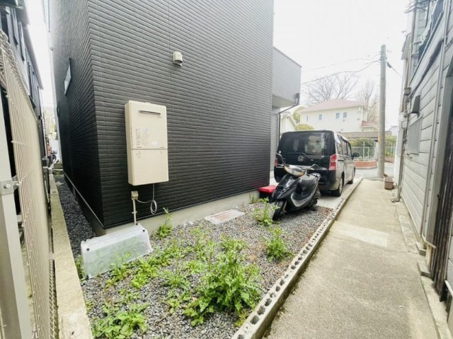 【庭】 | 平野区喜連6丁目 | 建物北側：ガーデン・フリースペースあります♪こちらに駐輪・バイクも置けますね♪