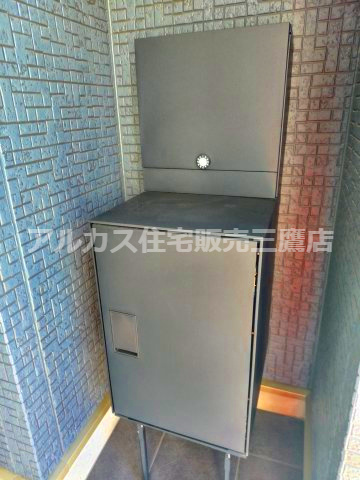 西東京市保谷町１丁目 西武新宿線 西武柳沢駅 新築戸建のエントランス|宅配ボックス