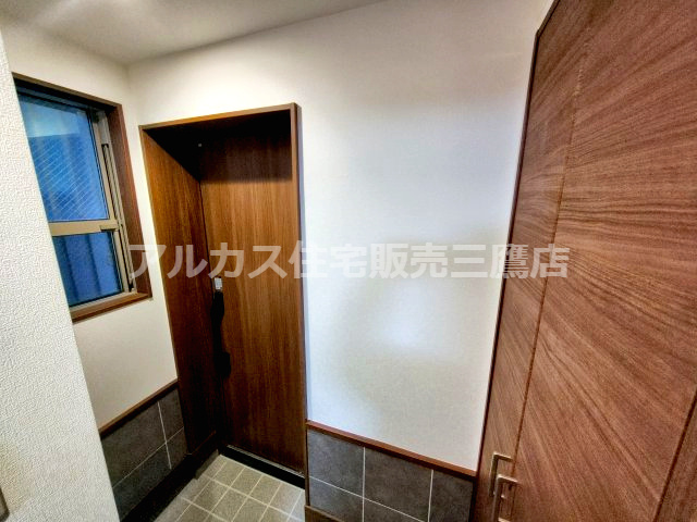 西東京市保谷町１丁目 西武新宿線 西武柳沢駅 新築戸建の玄関