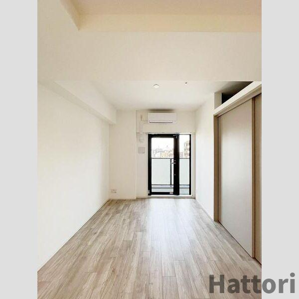 大阪難波Noahの居間・リビング