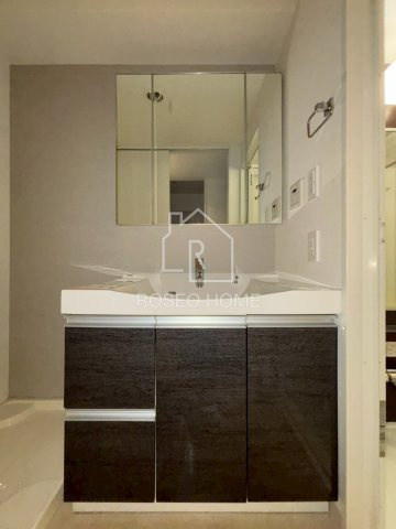 ダイナシティ北浜の洗面所|同マンション別部屋：参考写真