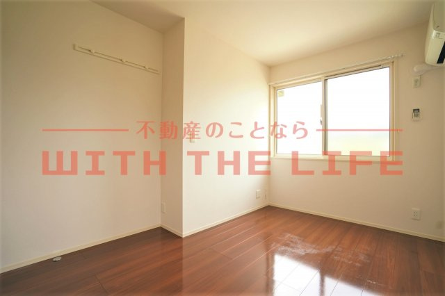 ルーチェ・チアラ【10，000円キャッシュバック対象物件】の洋室|明るい洋室です